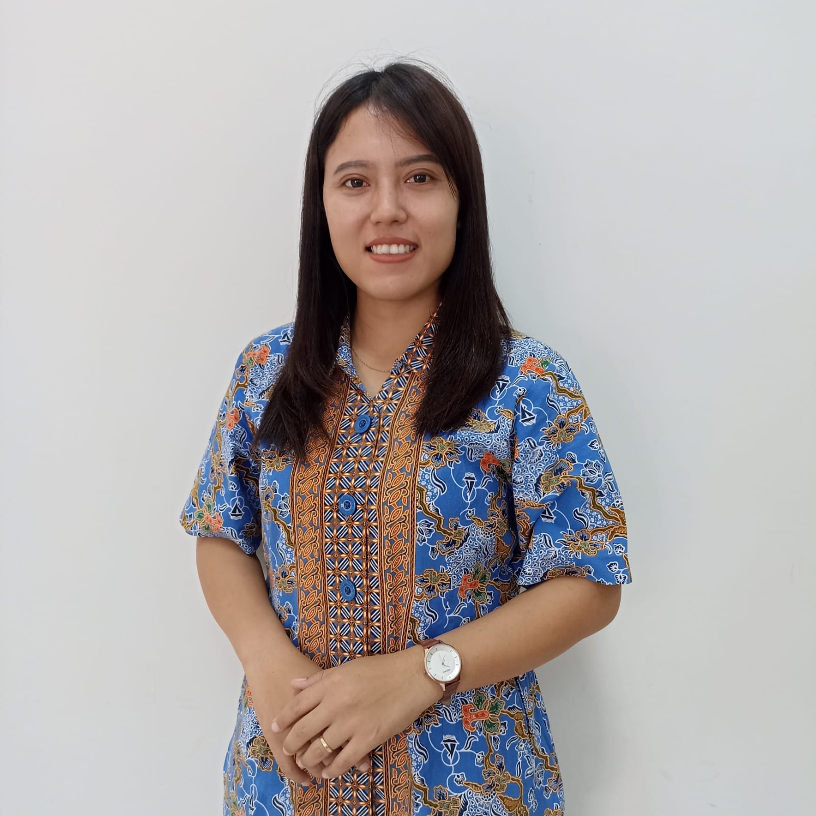 Ester Setiowati, M.Pd